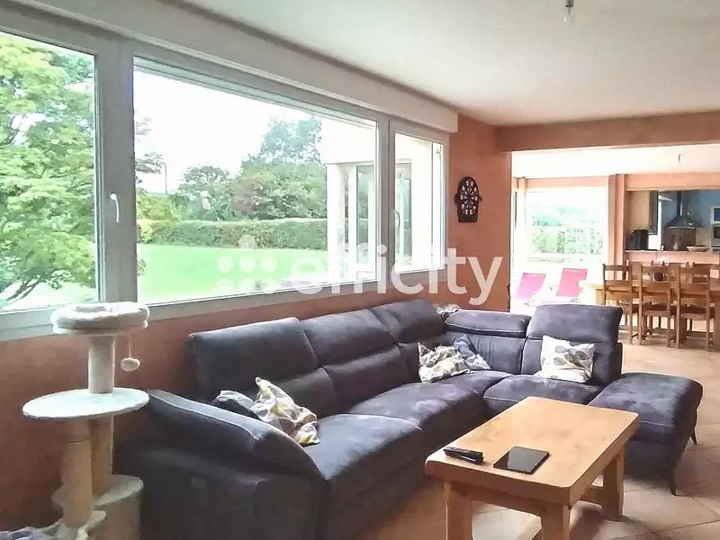 Maison, 210 m²