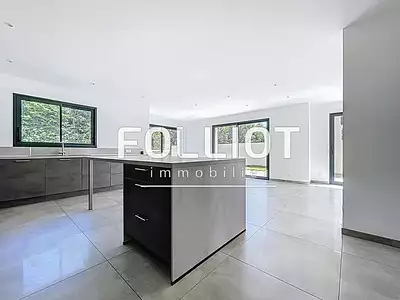 Maison, 160 m²
