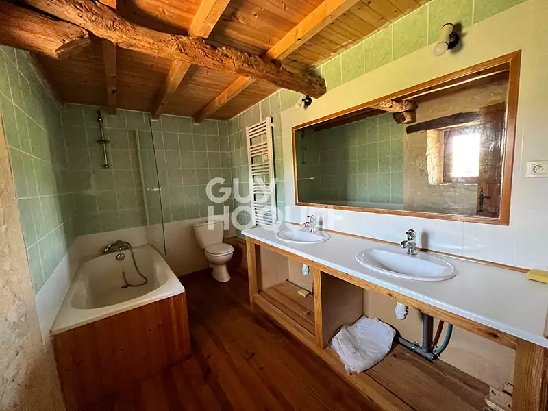 Maison, 214 m²