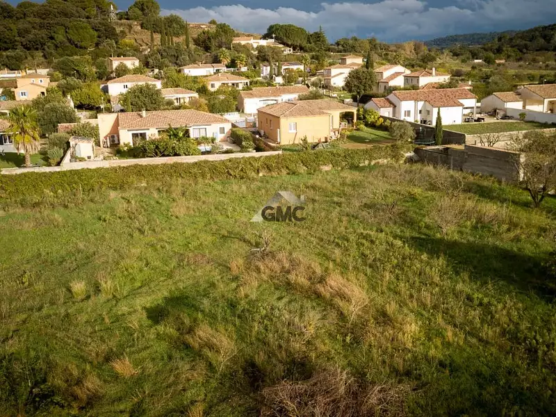 Terrain, 452 m²