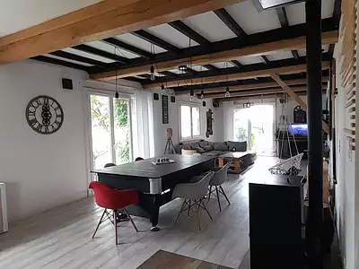 Maison, 210 m²