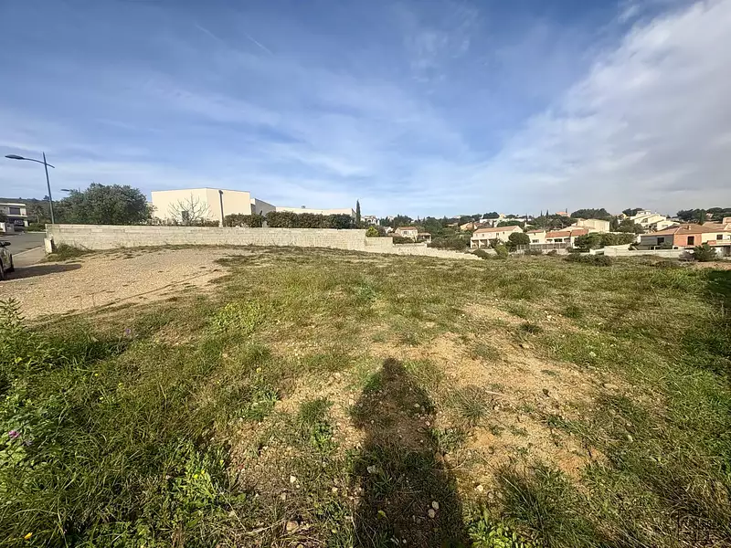 Terrain, 1 591 m²