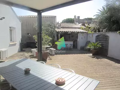 Maison, 143,7 m²