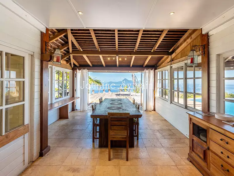 Maison, 250 m²