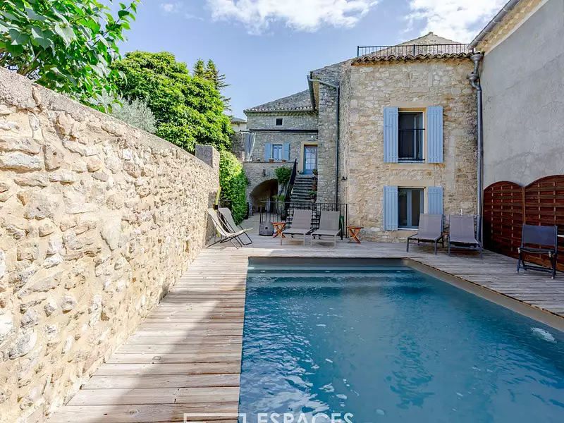 Maison, 280 m²
