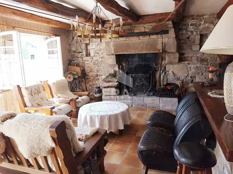 Maison, 245 m²