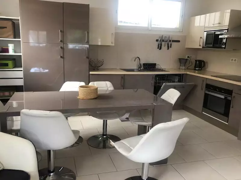 Immeuble, 266 m²