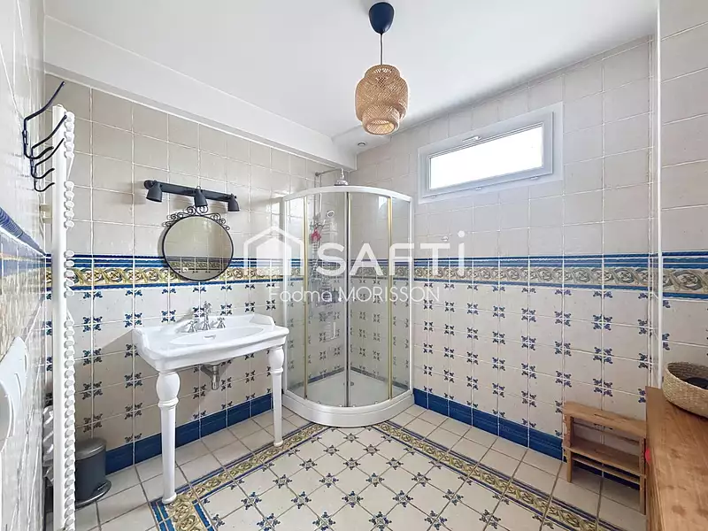Maison, 170 m²