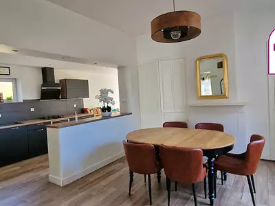Maison, 221 m²