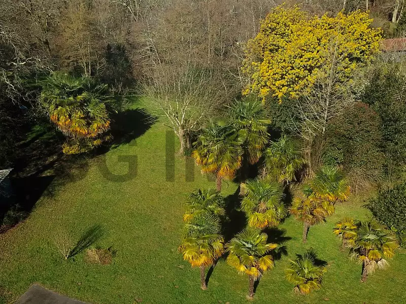Terrain, 5 759 m²