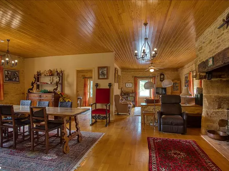 Maison, 225 m²
