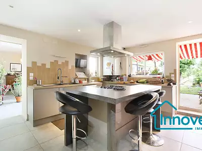 Maison, 276 m²