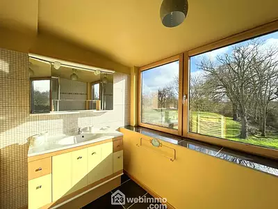 Maison, 215 m²