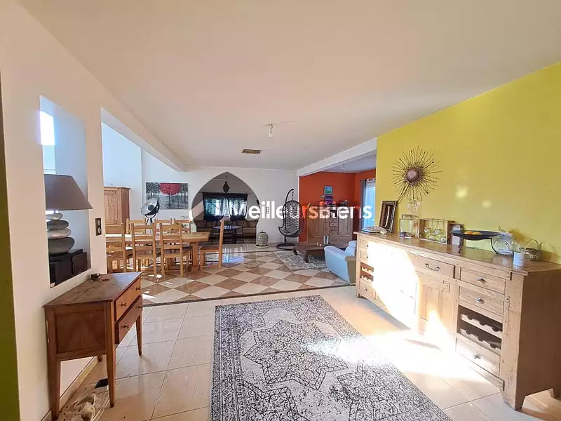 Maison, 241 m²