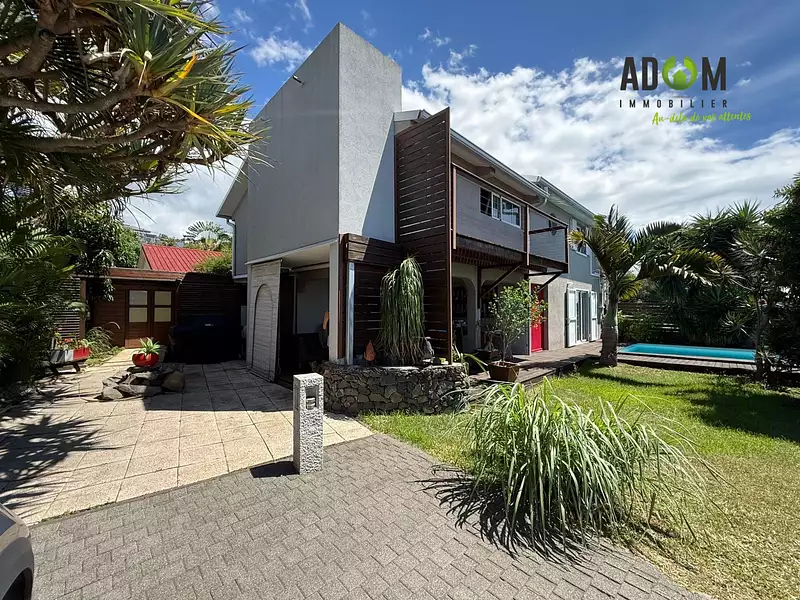 Vente maison 5 pièces 200 m² Saint-Paul (97460) - Superimmo