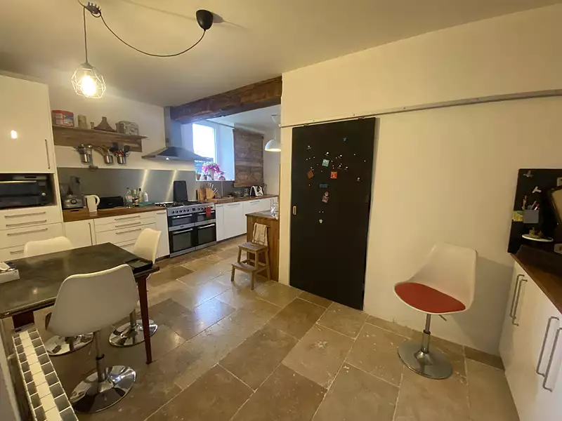Maison, 250 m²
