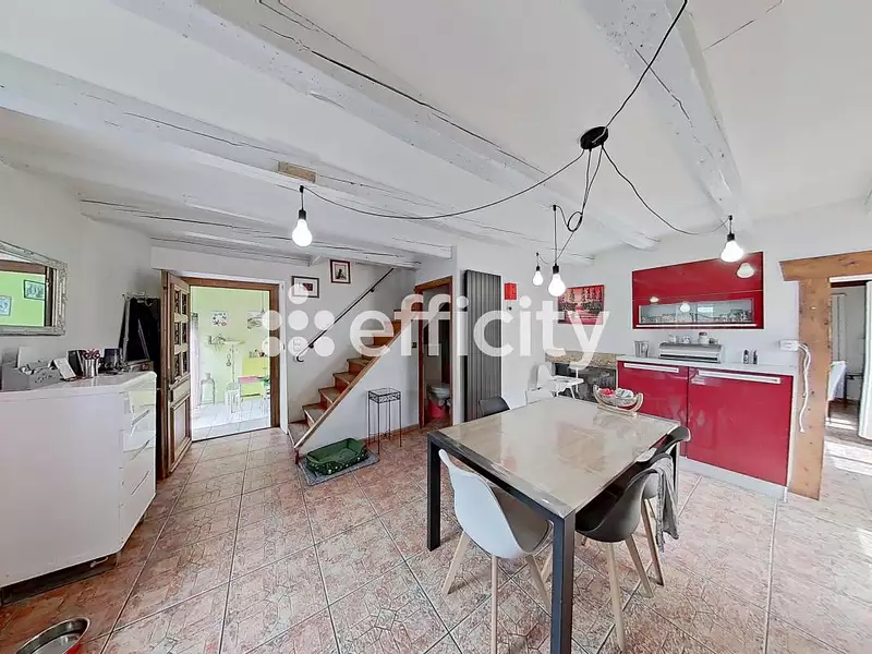 Maison, 245 m²