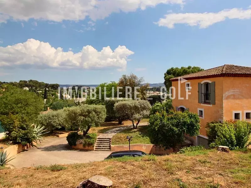 Maison, 300 m²