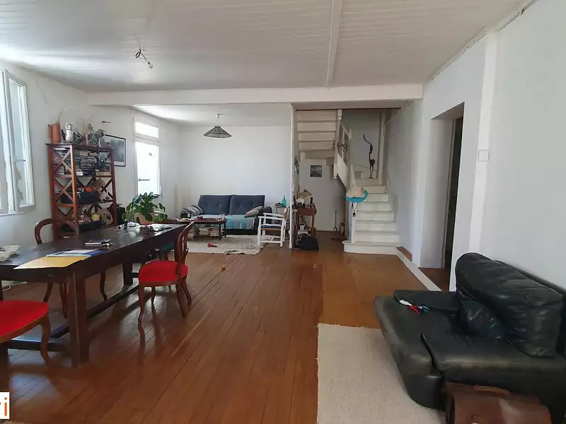 Maison, 200 m²