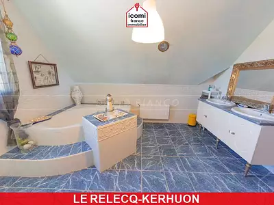 Maison, 220 m²