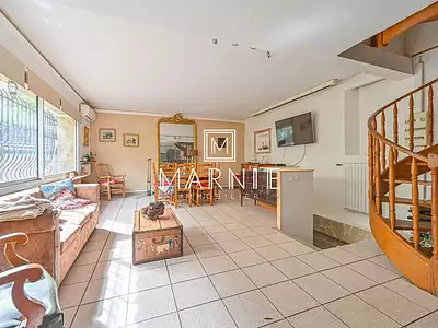 Maison, 170 m²