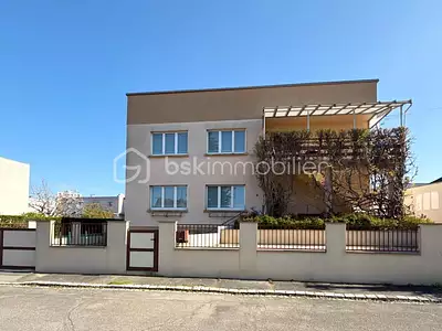 Maison, 194 m²
