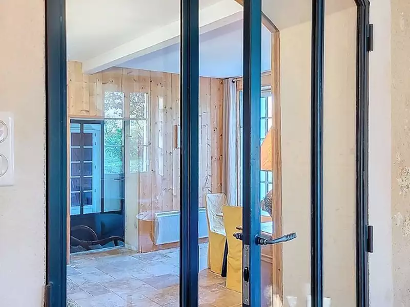 Maison, 235 m²