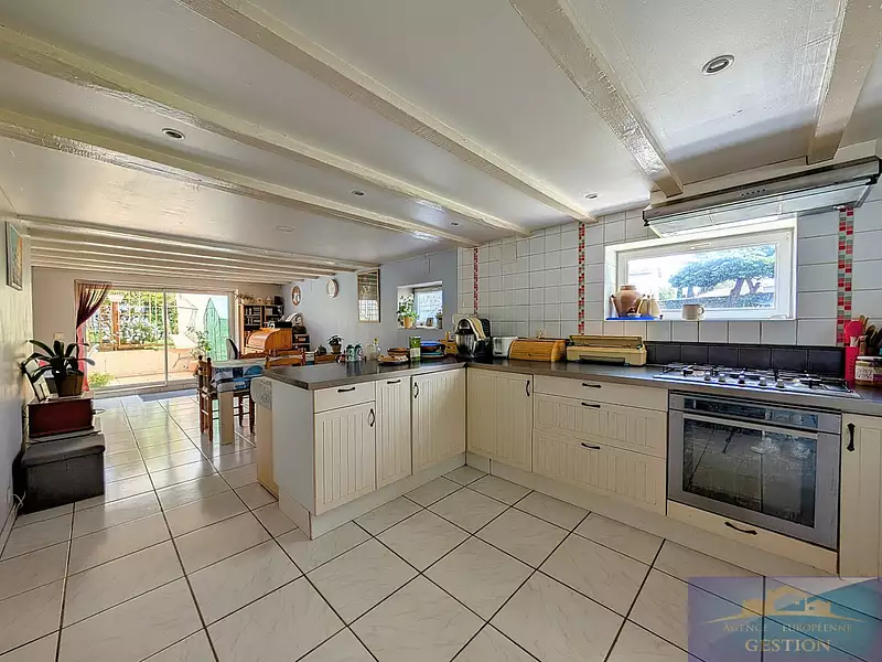 Maison, 160 m²