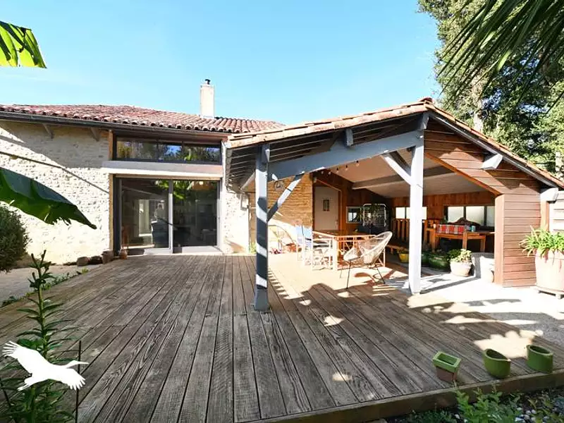 Maison, 220 m²
