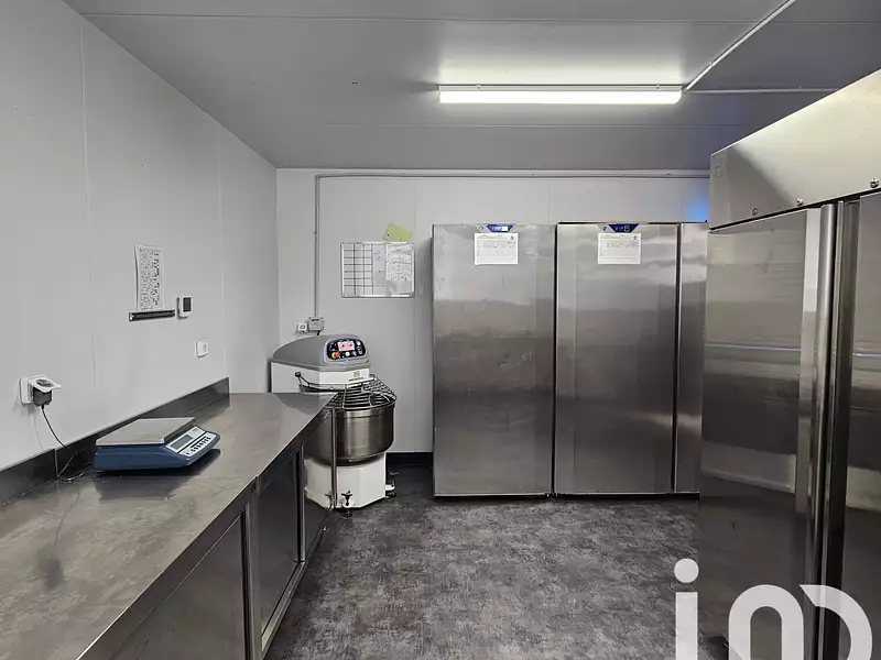 Immeuble, 210 m²