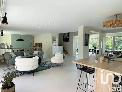 Maison, 210 m²