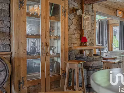 Maison, 377 m²