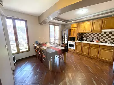 Maison, 148 m²