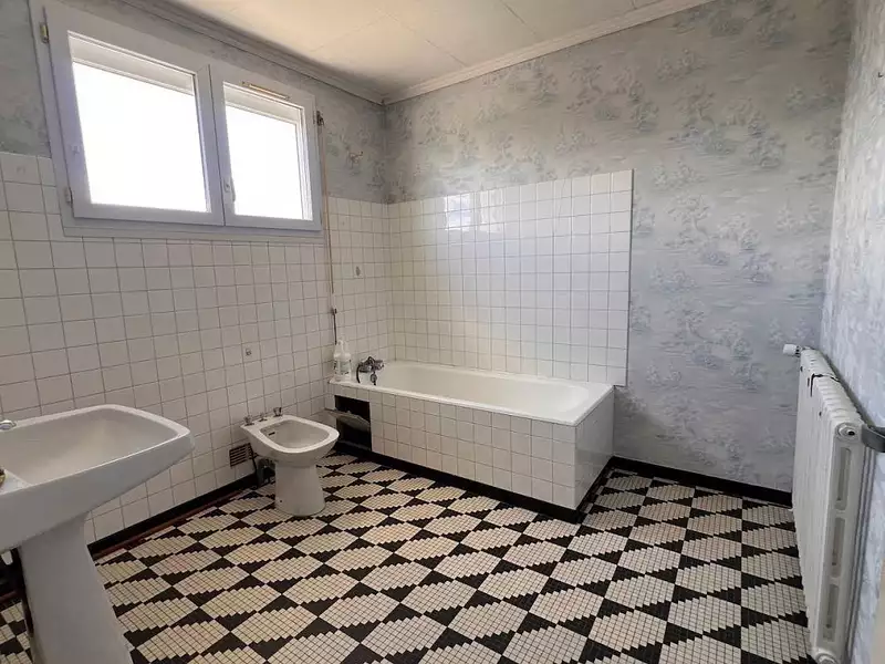 Maison, 210 m²