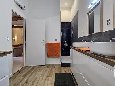Maison, 251 m²
