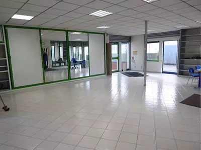 Divers, 887 m²
