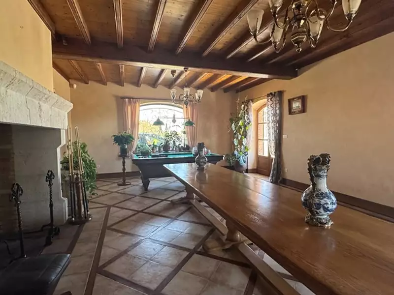 Maison, 277 m²
