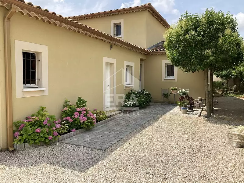 Maison, 146 m²