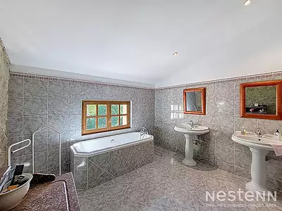 Maison, 403 m²
