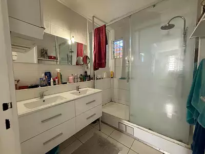 Maison, 160 m²