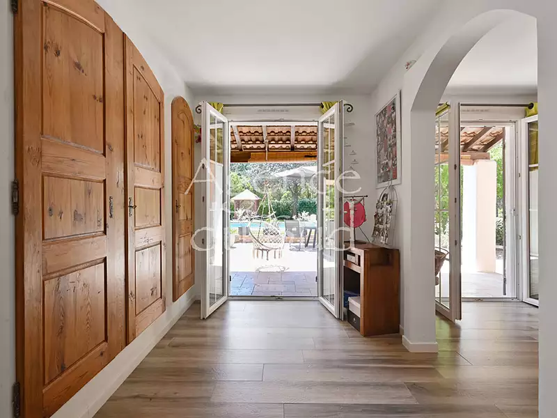 Maison, 162 m²