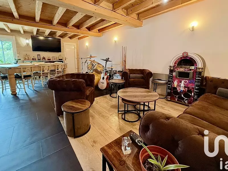 Maison, 303 m²