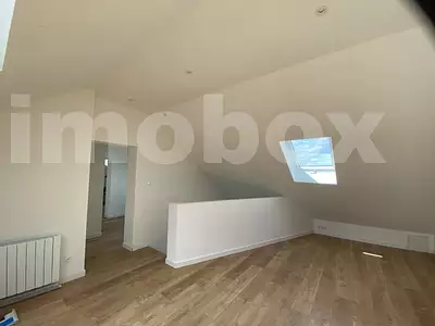 Maison, 240 m²