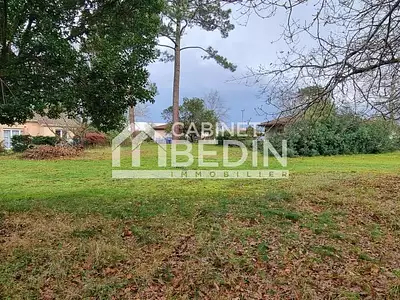 Terrain, 886 m²
