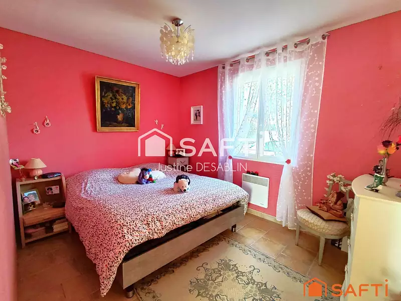 Maison, 159 m²