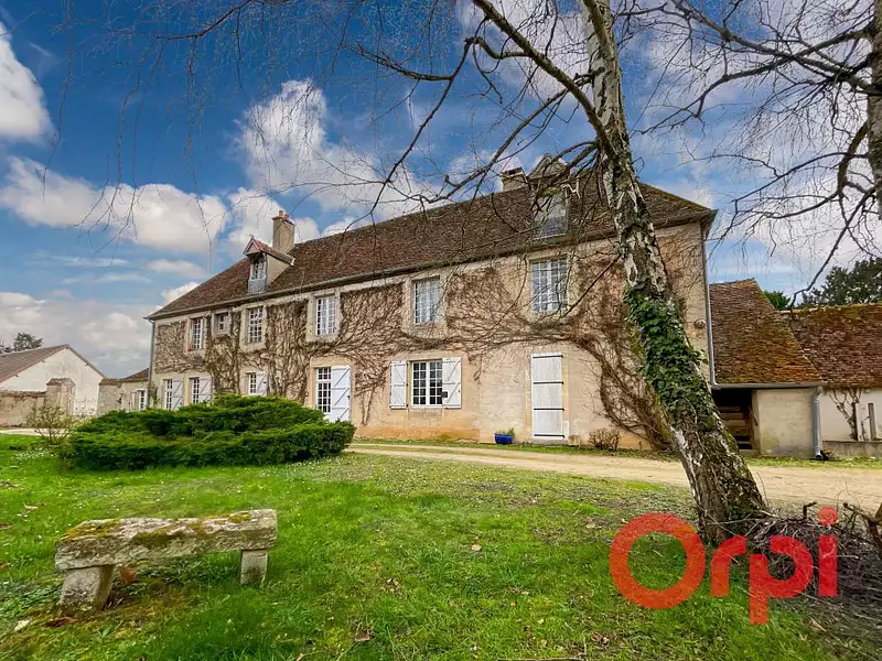 Maison, 253 m²