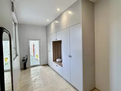 Maison, 277 m²