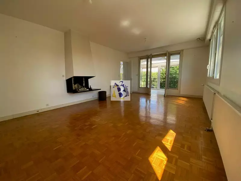 Maison, 209 m²