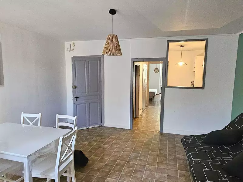 Immeuble, 300 m²