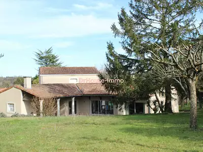 Maison, 280 m²